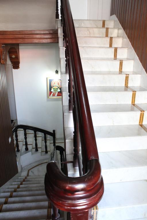 Hotel White Rose Kochi Exterior photo