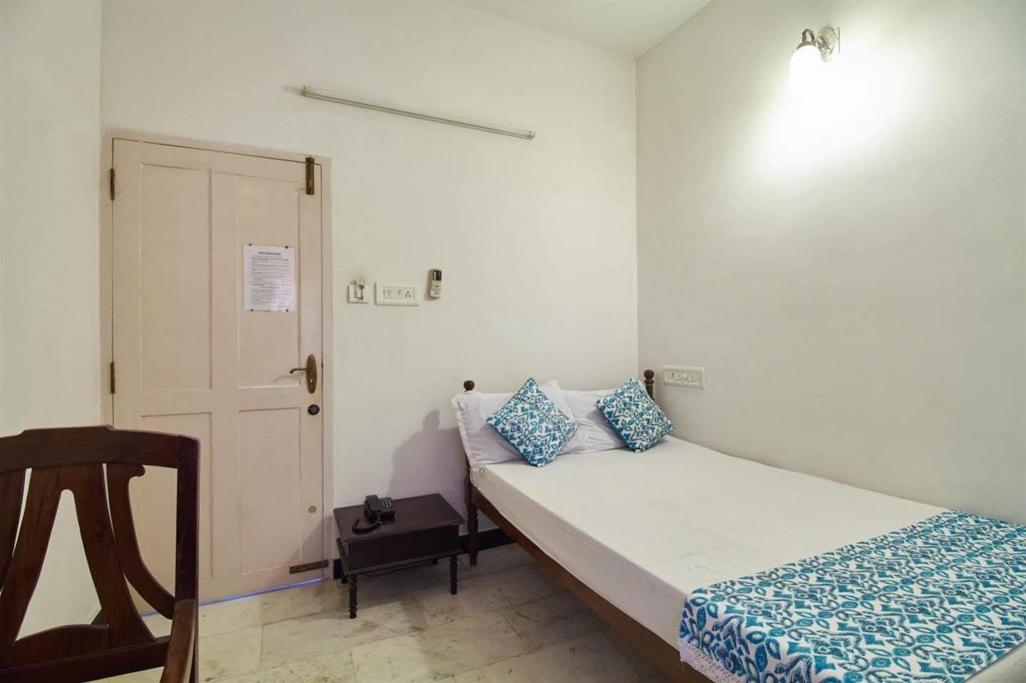 Hotel White Rose Kochi Exterior photo