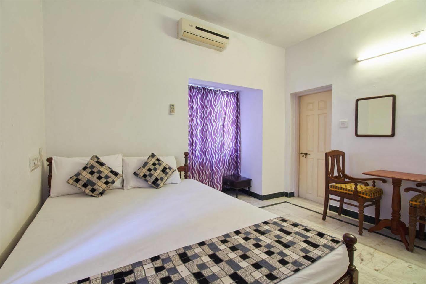Hotel White Rose Kochi Exterior photo