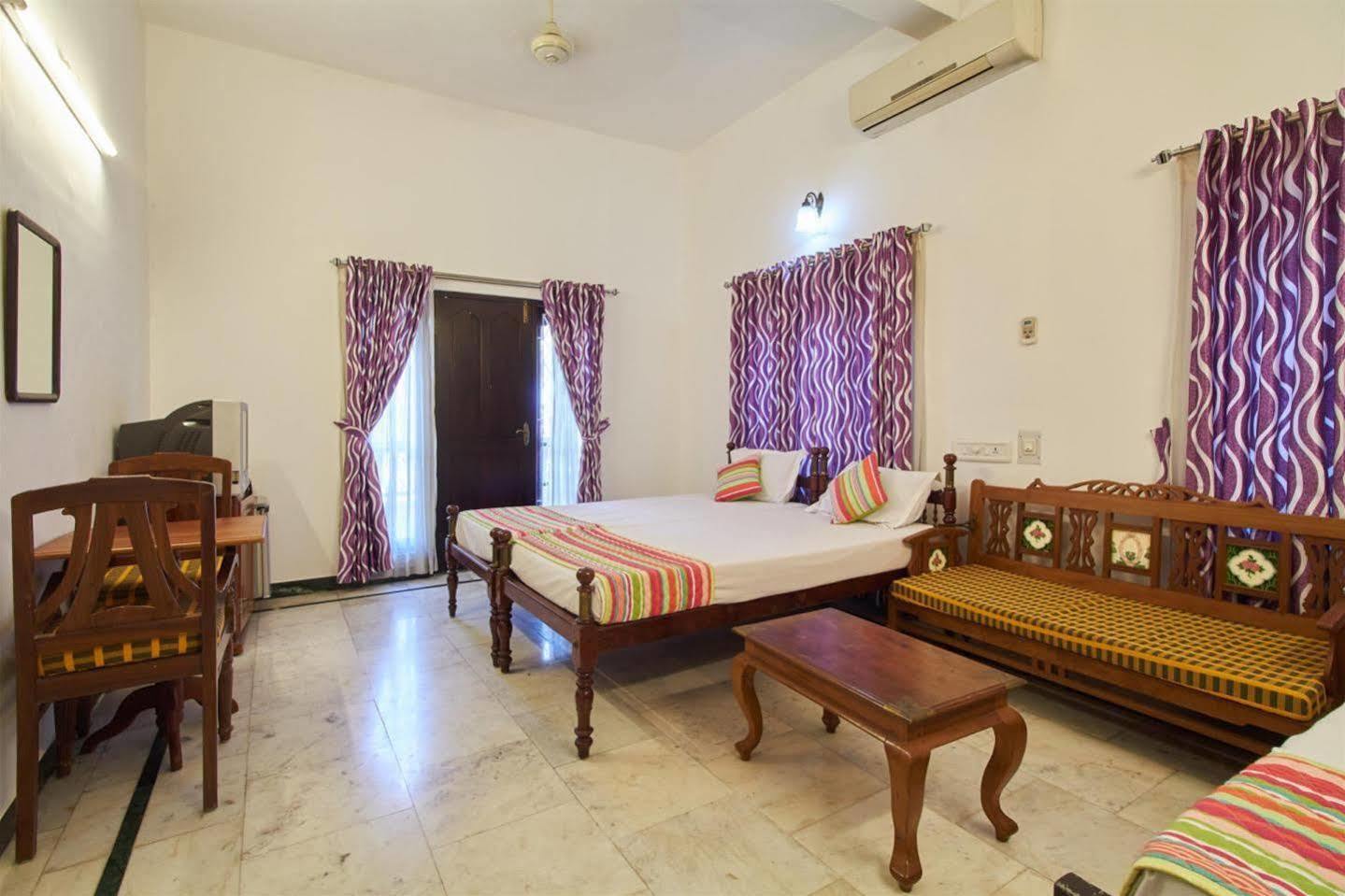 Hotel White Rose Kochi Exterior photo