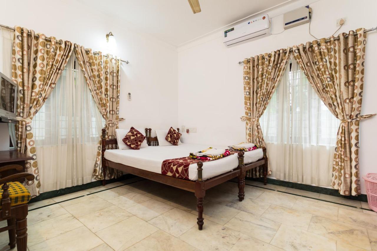Hotel White Rose Kochi Exterior photo
